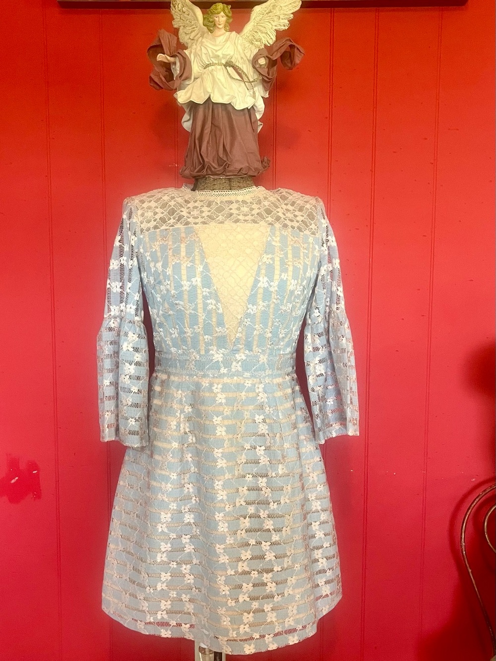 Foxidox light blue and cream lace dress NWT S